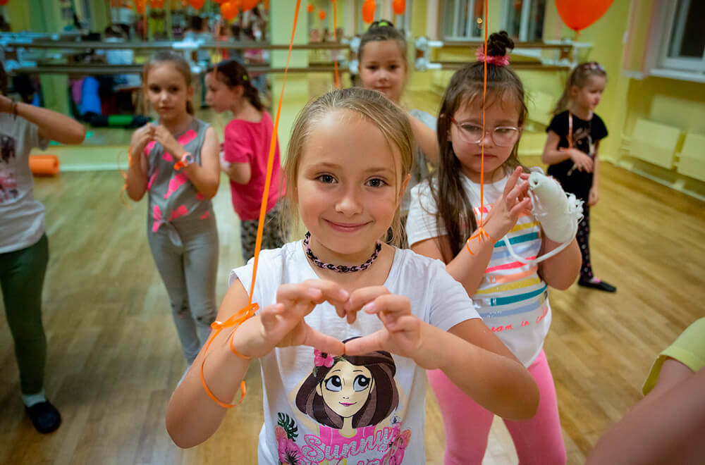 Детская танцевальная тренировка в Овация