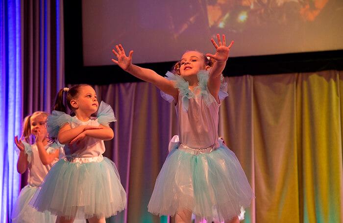 Как "собрать" внимание маленьких танцоров в начале тренировки | Ovacia